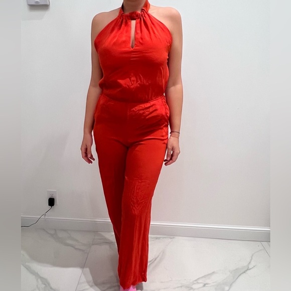 Elegant orange silky jumpsuit - Picture 3 of 6